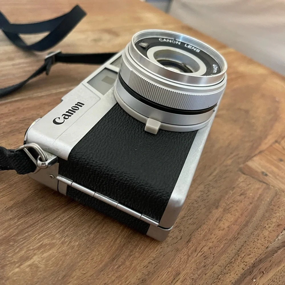 Vintage CANON : Canonet 28 Film Camera with Lens